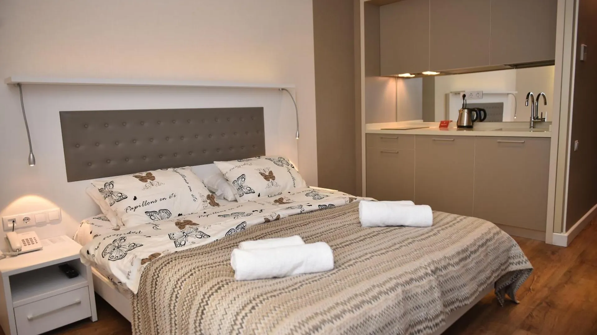 Premium Apartments - The Star Of Batumi Palace 0*,