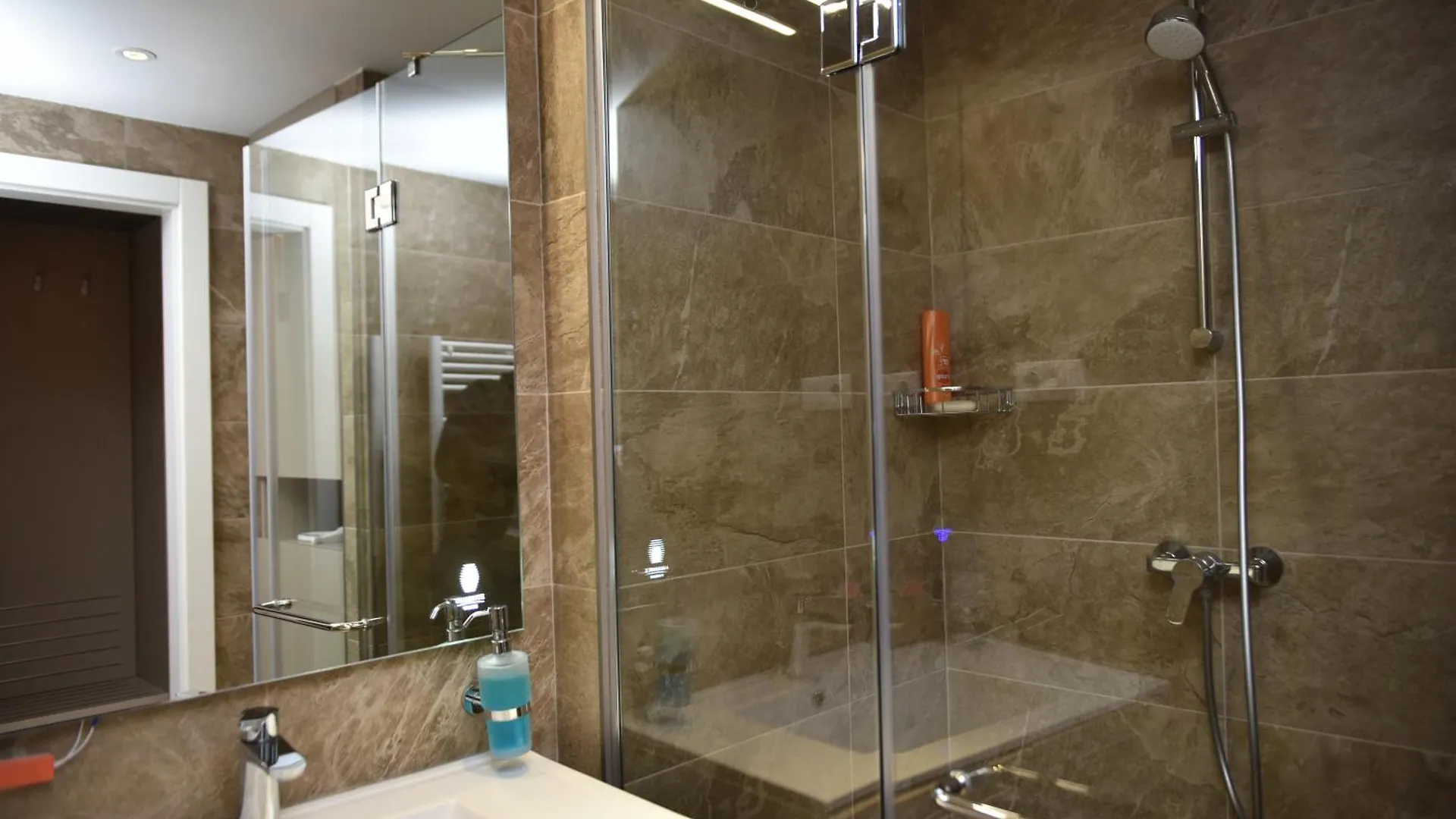 Premium Apartments - The Star Of Batumi Palace